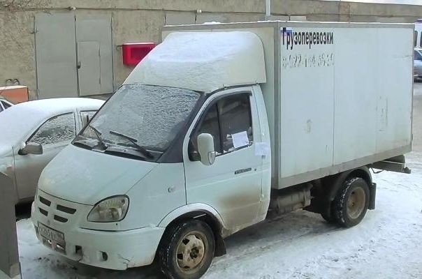 В Екатеринбурге мигранты пытались ограбить обувной склад
