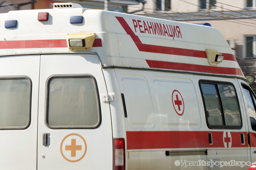 На Урале тягач со сломанными тормозами подмял по себя 46-летнию женщину