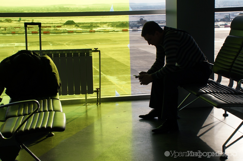 Пассажиры Azur Air застряли в аэропорту Тюмени на 8 часов 