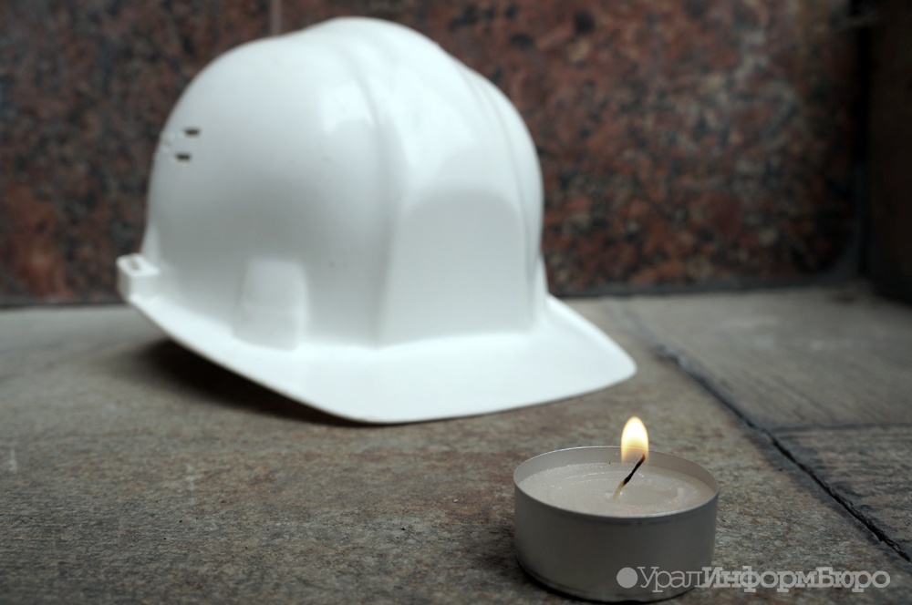 В Тюмени при падении крана погиб рабочий