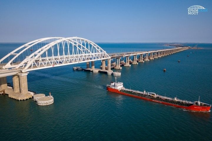 Крымский мост может связать полуостров в зарубежными странами