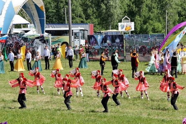 Жители Нижневартовского района Югры отметили праздник плуга