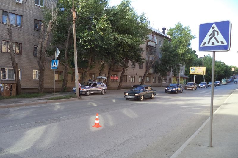 В Екатеринбурге ищут сбившего девушку водителя