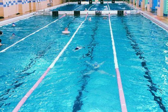 Замглавы тюменского СОКа пожурили за утонувшего в бассейне юноши