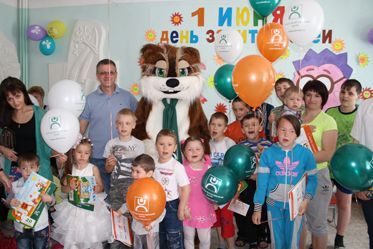 Ханты-Мансийский банк подарил югорским малышам улыбки