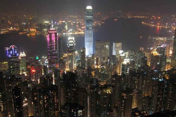 По Гонконгу ударил град размером с мяч для гольфа