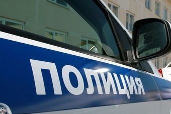 В Екатеринбурге силовики оцепили здание Сбербанка