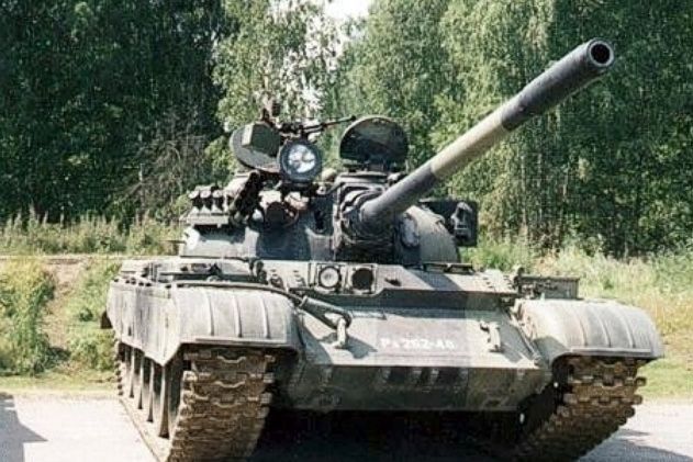 Украинские силовики пустили танки на Славянск 