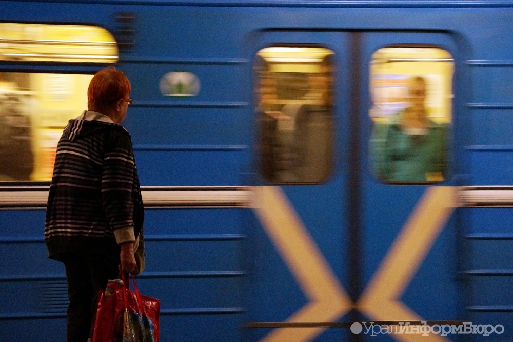 При сходе поезда в московском метрополитене погибли 15 человек