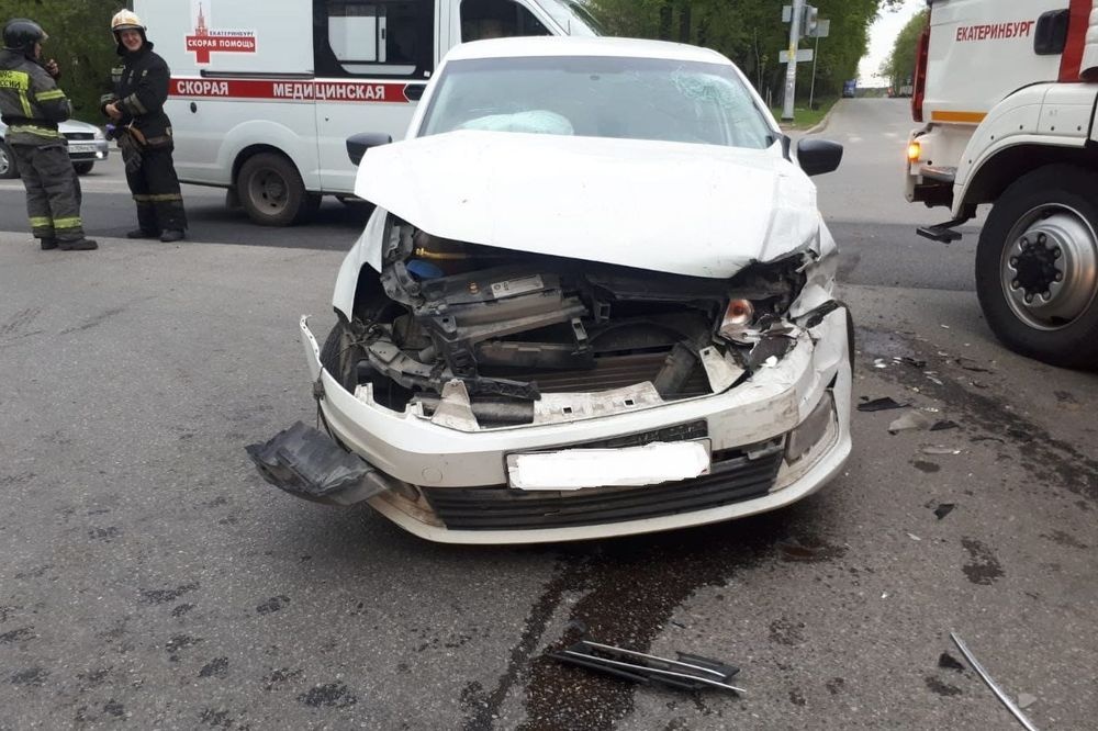 В Екатеринбурге ищут водителя "Газели" – устроил ДТП, в котором пострадали дети