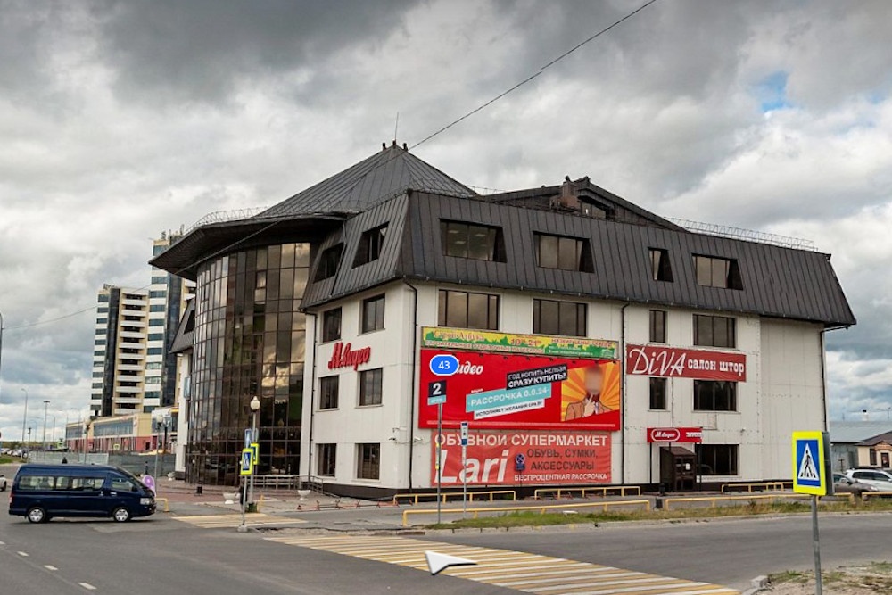 Приставы закрыли пожароопасный торговый центр в Ханты-Мансийске