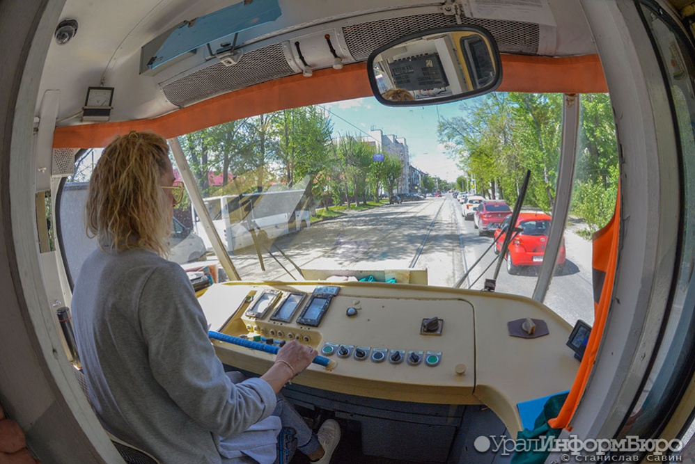 Риелторы прокатились по Екатеринбургу в "трамвае времени"