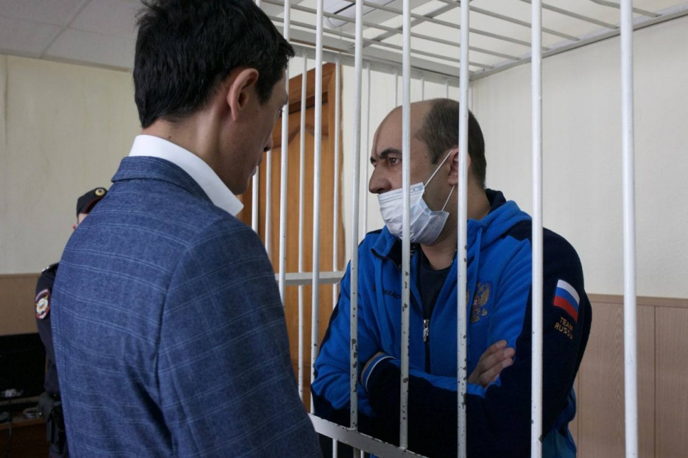 В Тюмени подполковнику полиции вынесли приговор за 38 взяток
