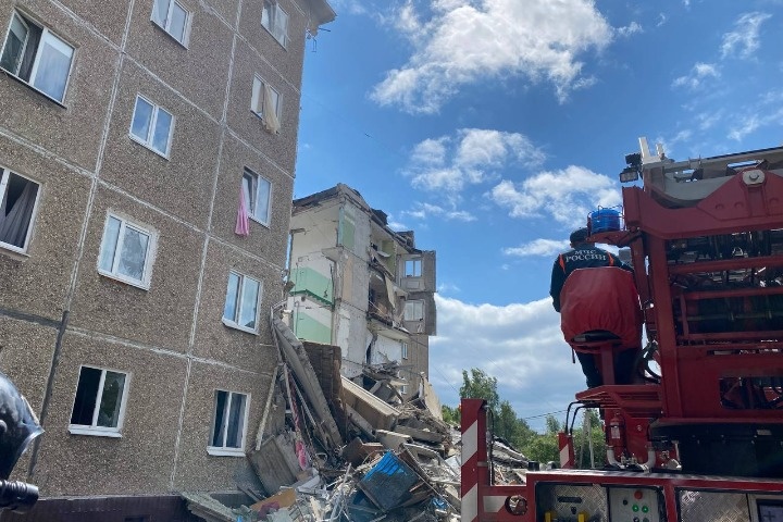 В СК прокомментировали обрушение части дома в Нижнем Тагиле